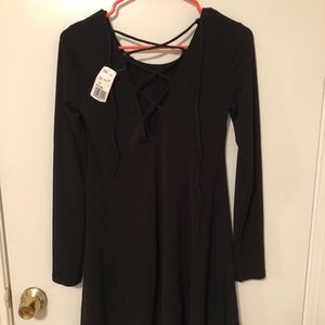 Long sleeve cross cross dress